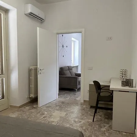 Residenza Muraca * 拉默齐亚泰尔默